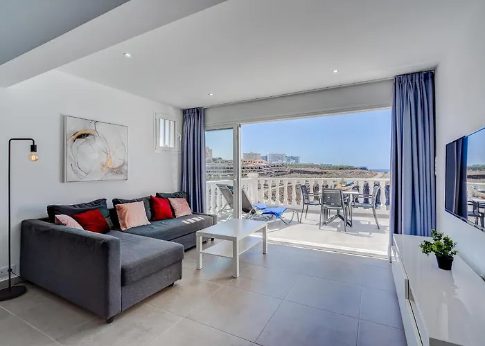 Stunning Flat With Wonderful Sea Views Apartament